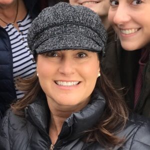 Meet your Posher, Debra